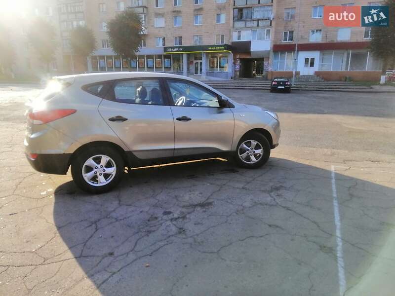 Позашляховик / Кросовер Hyundai ix35 2010 в Костопілі фото 9 Позашляховик / Кросовер Hyundai ix35 2010 в Костопілі