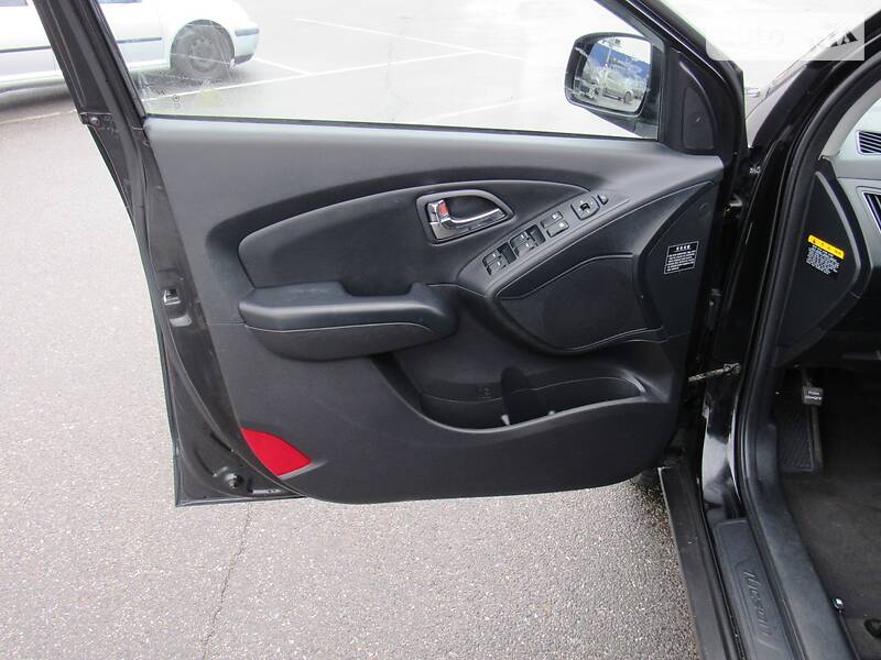 Внедорожник / Кроссовер Hyundai ix35 2011 в Киеве