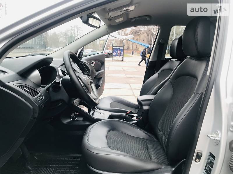 Внедорожник / Кроссовер Hyundai ix35 2012 в Каменском