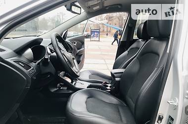 Позашляховик / Кросовер Hyundai ix35 2012 в 