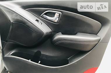 Позашляховик / Кросовер Hyundai ix35 2012 в 