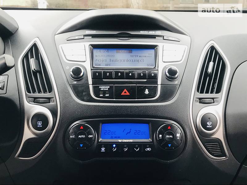 Внедорожник / Кроссовер Hyundai ix35 2012 в Каменском