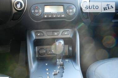 Позашляховик / Кросовер Hyundai ix35 2015 в 