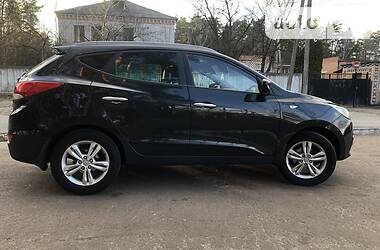 Позашляховик / Кросовер Hyundai ix35 2011 в 