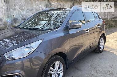 Позашляховик / Кросовер Hyundai ix35 2011 в 