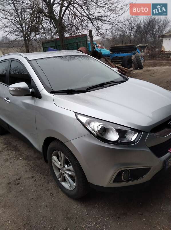 Внедорожник / Кроссовер Hyundai ix35 2011 в Кривом Озере