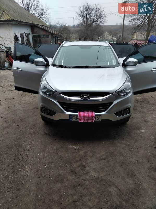 Внедорожник / Кроссовер Hyundai ix35 2011 в Кривом Озере