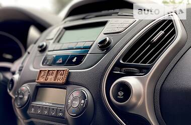 Позашляховик / Кросовер Hyundai ix35 2012 в 