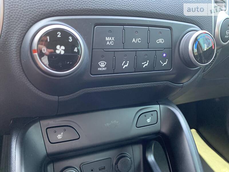 Позашляховик / Кросовер Hyundai ix35 2011 в Одесі фото 17 Позашляховик / Кросовер Hyundai ix35 2011 в Одесі