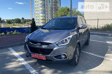 Позашляховик / Кросовер Hyundai ix35 2013 в 