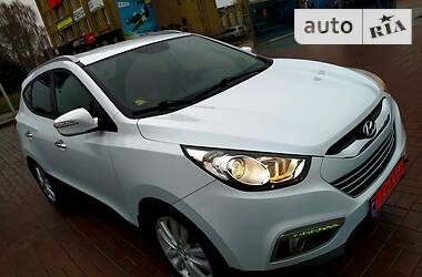 Внедорожник / Кроссовер Hyundai ix35 2010 в Луцке