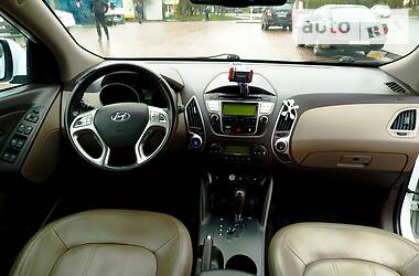 Внедорожник / Кроссовер Hyundai ix35 2010 в Луцке