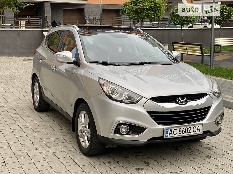 Позашляховик / Кросовер Hyundai ix35 2011 в Івано-Франківську