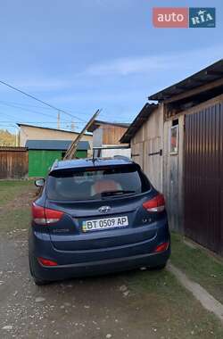 Внедорожник / Кроссовер Hyundai ix35 2010 в 
