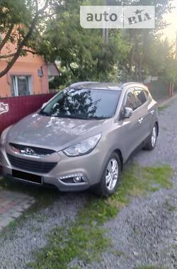 Универсал Hyundai ix35 2011 в Киеве