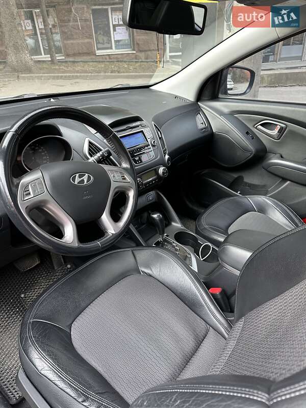 Внедорожник / Кроссовер Hyundai ix35 2010 в Днепре