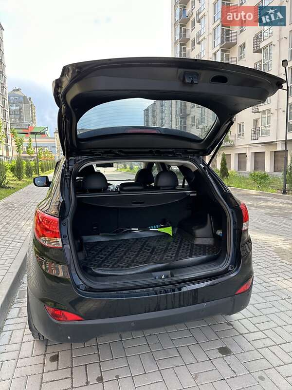 Внедорожник / Кроссовер Hyundai ix35 2010 в Днепре