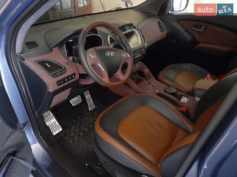 Внедорожник / Кроссовер Hyundai ix35 2011 в Борисполе