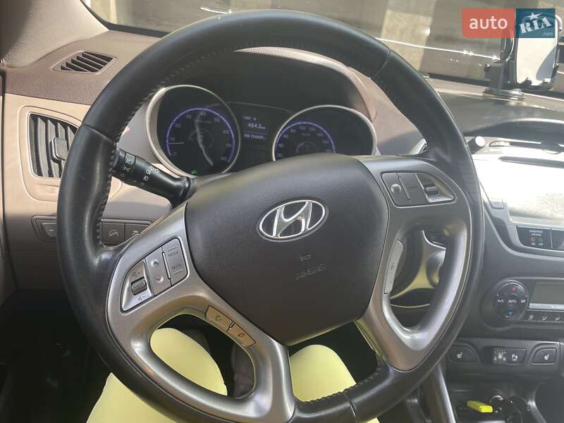 Позашляховик / Кросовер Hyundai ix35 2011 в Івано-Франківську