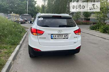 Внедорожник / Кроссовер Hyundai ix35 2010 в Харькове