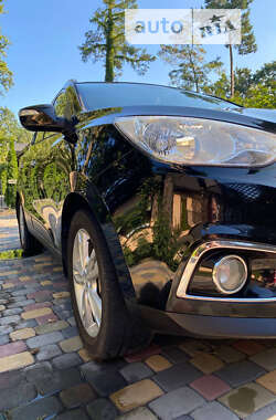 Внедорожник / Кроссовер Hyundai ix35 2011 в 