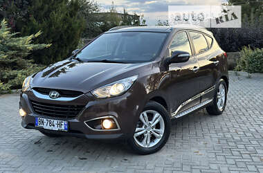 Внедорожник / Кроссовер Hyundai ix35 2011 в 