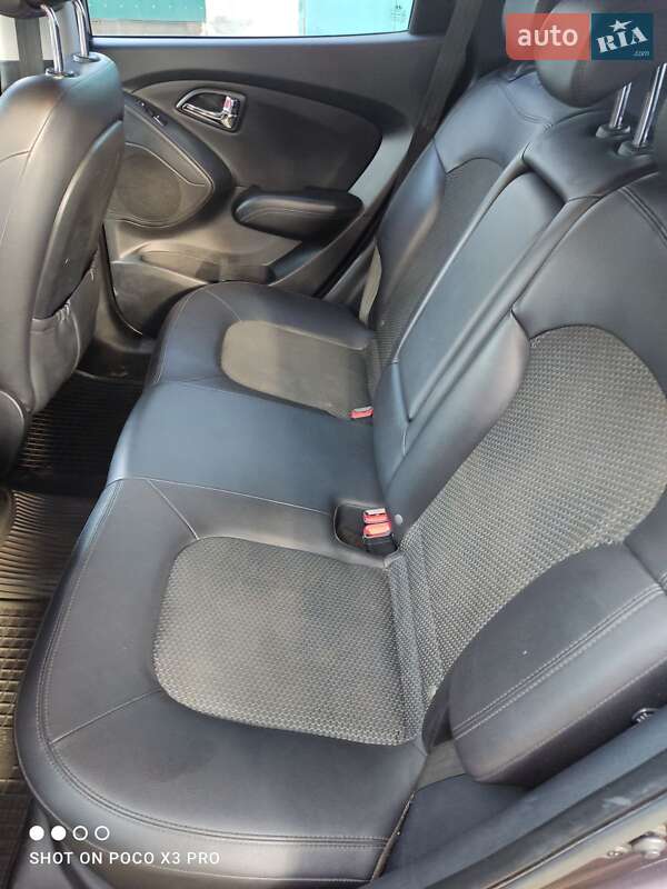 Позашляховик / Кросовер Hyundai ix35 2010 в Краматорську