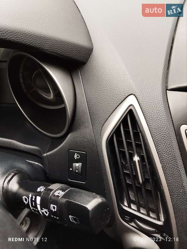 Внедорожник / Кроссовер Hyundai ix35 2010 в Ратным фото 34 Внедорожник / Кроссовер Hyundai ix35 2010 в Ратным