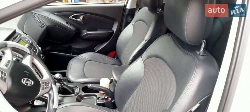 Внедорожник / Кроссовер Hyundai ix35 2014 в Ровно