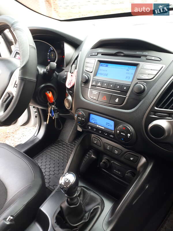 Внедорожник / Кроссовер Hyundai ix35 2014 в Ровно