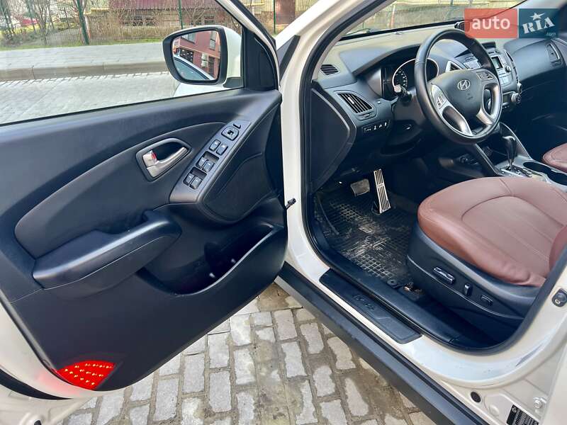 Позашляховик / Кросовер Hyundai ix35 2010 в Львові