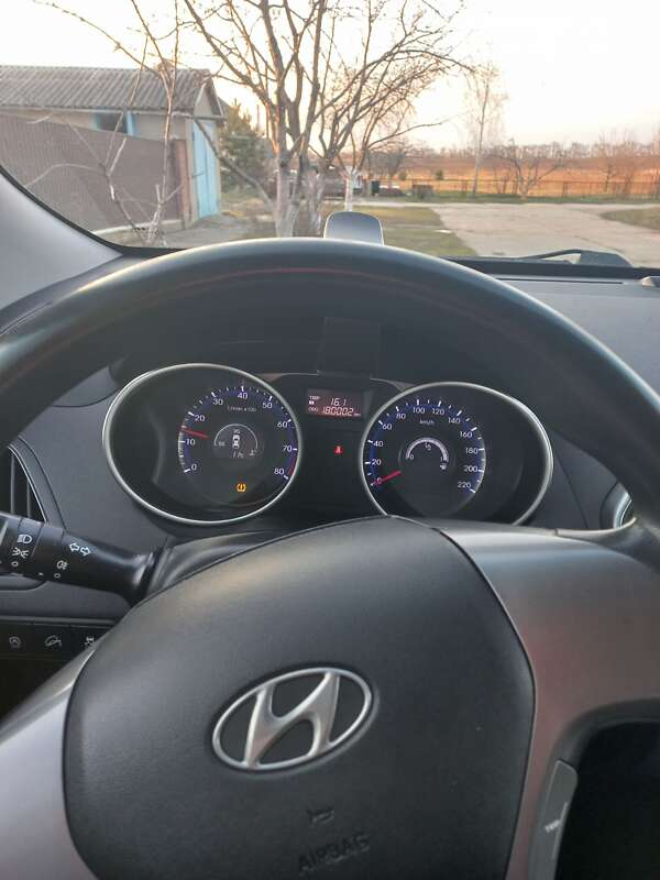 Позашляховик / Кросовер Hyundai ix35 2014 в Фастові