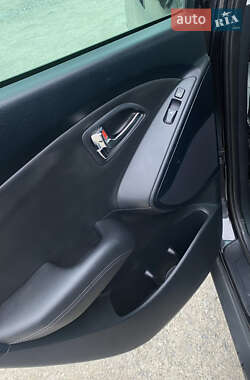 Внедорожник / Кроссовер Hyundai ix35 2010 в Ровно