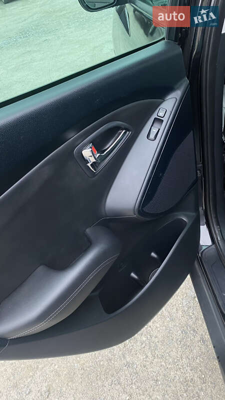 Позашляховик / Кросовер Hyundai ix35 2010 в Рівному