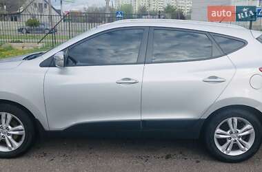 Внедорожник / Кроссовер Hyundai ix35 2010 в Киеве