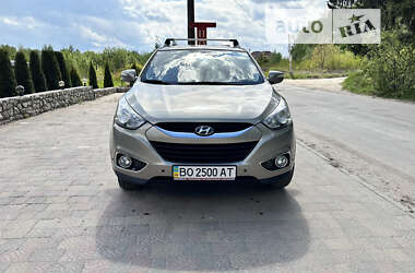 Позашляховик / Кросовер Hyundai ix35 2010 в Тернополі