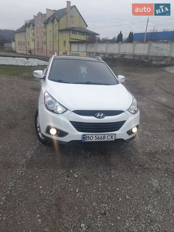 Внедорожник / Кроссовер Hyundai ix35 2011 в Тернополе