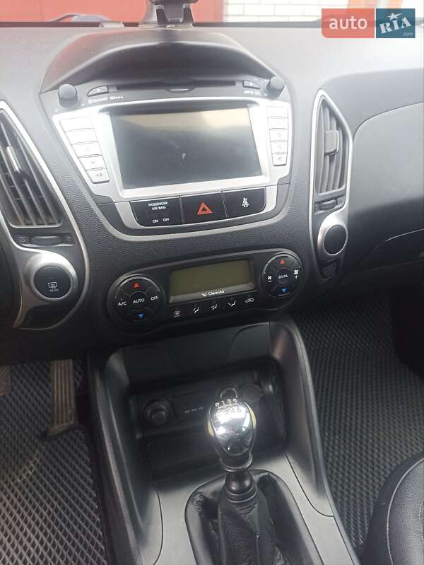 Внедорожник / Кроссовер Hyundai ix35 2011 в Звягеле