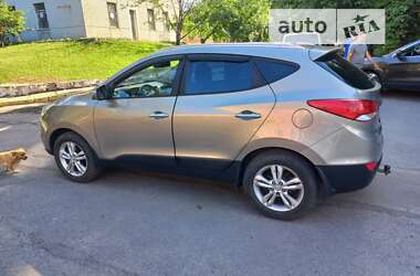 Внедорожник / Кроссовер Hyundai ix35 2010 в Полтаве