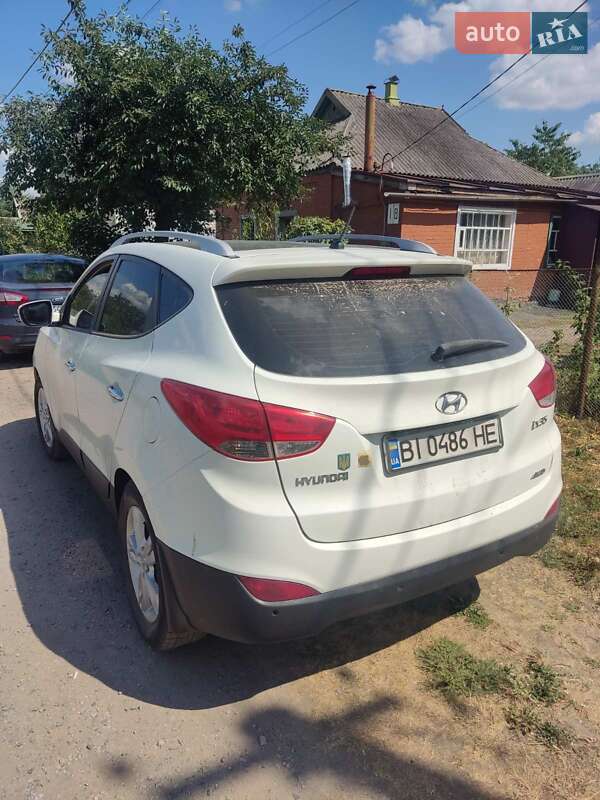 Позашляховик / Кросовер Hyundai ix35 2011 в Карлівці