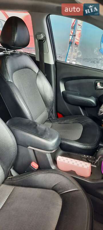 Внедорожник / Кроссовер Hyundai ix35 2011 в Вижнице