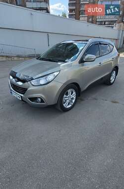 Внедорожник / Кроссовер Hyundai ix35 2010 в Харькове