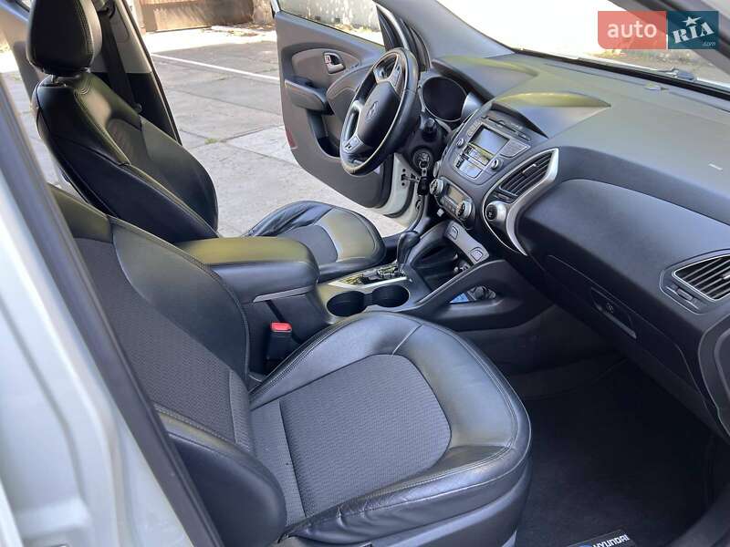 Позашляховик / Кросовер Hyundai ix35 2010 в Києві