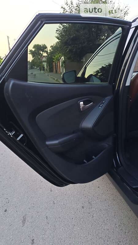 Внедорожник / Кроссовер Hyundai ix35 2010 в Одессе фото 35 Внедорожник / Кроссовер Hyundai ix35 2010 в Одессе