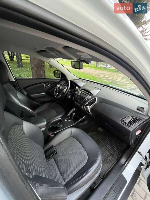 Внедорожник / Кроссовер Hyundai ix35 2011 в Черкассах