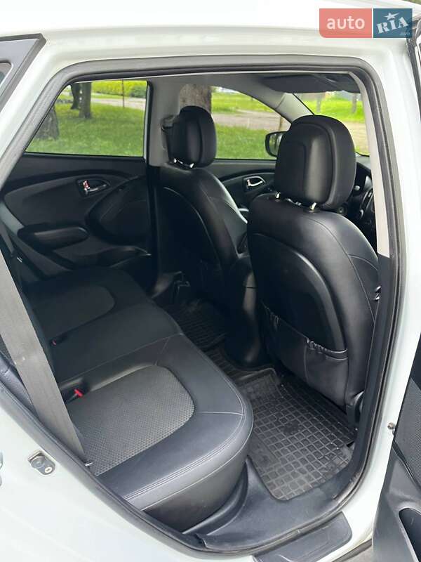 Внедорожник / Кроссовер Hyundai ix35 2011 в Черкассах