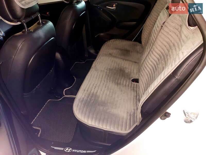 Внедорожник / Кроссовер Hyundai ix35 2013 в Голованевске