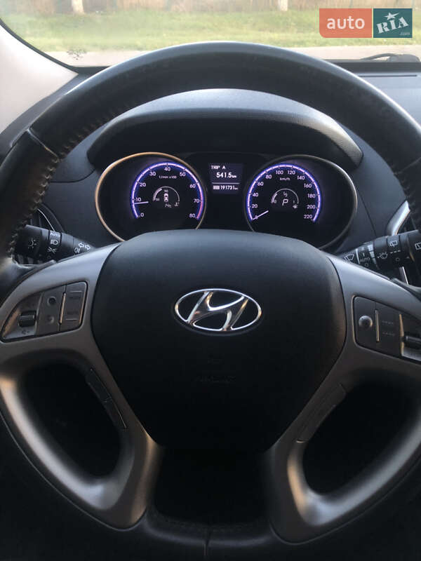 Позашляховик / Кросовер Hyundai ix35 2013 в Києві фото 10 Позашляховик / Кросовер Hyundai ix35 2013 в Києві