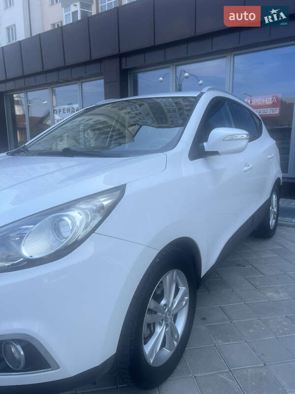 Позашляховик / Кросовер Hyundai ix35 2011 в Івано-Франківську