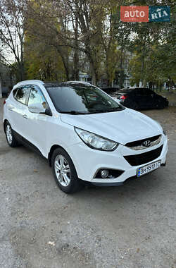 Внедорожник / Кроссовер Hyundai ix35 2011 в Одессе